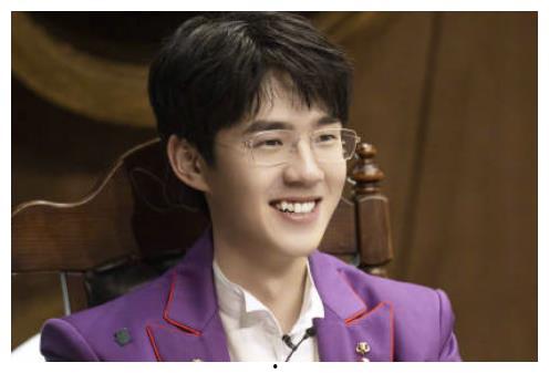 娱乐圈明星集体吃瓜图片,揭秘幕后真相！