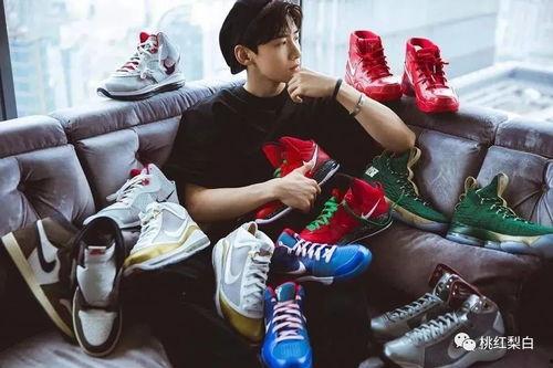 娱乐吃瓜君爱鞋男明星,揭秘爱鞋男明星的时尚鞋履情缘