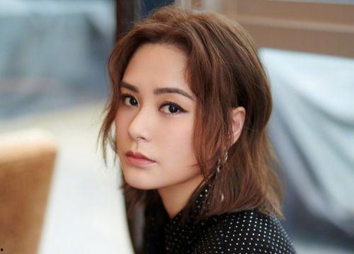 娱乐吃瓜女明星去世,吃瓜女明星离世引发哀思